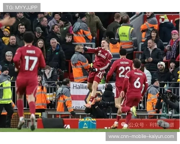 利物浦前场连续施压
