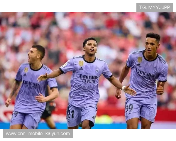 塞维利亚—罗德里戈·埃斯克德罗左脚抽射洞穿网窝