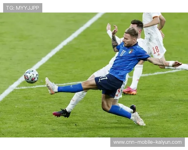 基耶萨完成关键破门：一脚点燃全场的瞬间